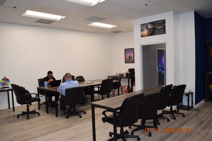 More Photos Of 11320-11326 Patriot Hwy, Fredericksburg Storefront Retail Office For Sale