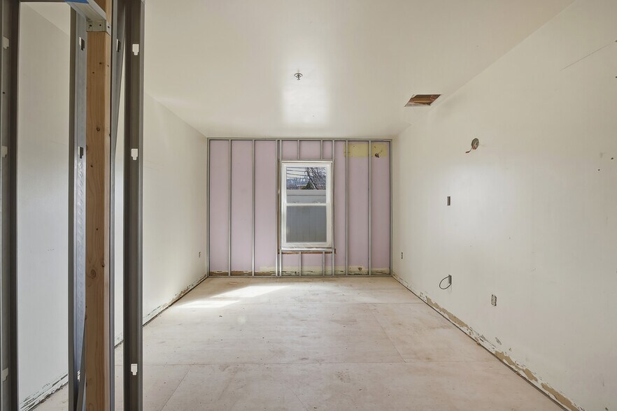 More Photos Of 659 Broad St, Emmaus Apartments For Sale