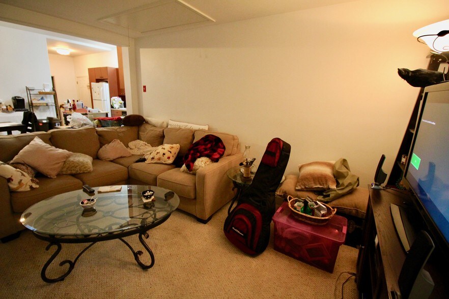 More Photos Of 122-126 Main St, Hackettstown Apartments For Lease