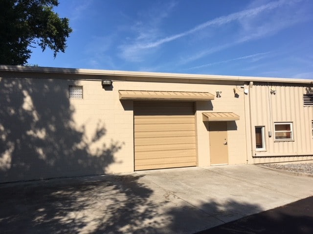 More Photos Of 4857 Dolton Dr, Virginia Beach Light Distribution For Lease