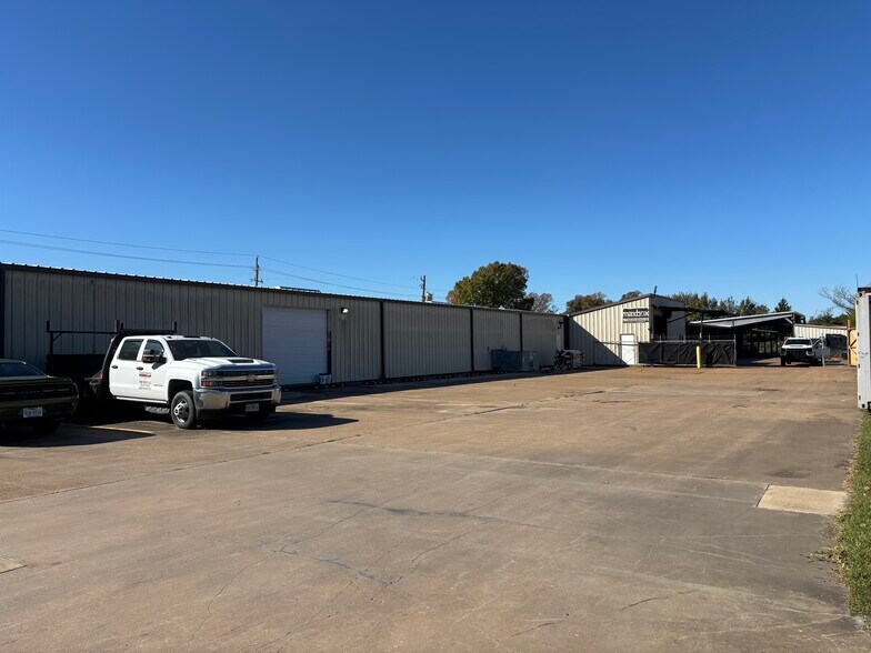 More Photos Of 4181 Magnolia St, Pearland Manufacturing For Lease