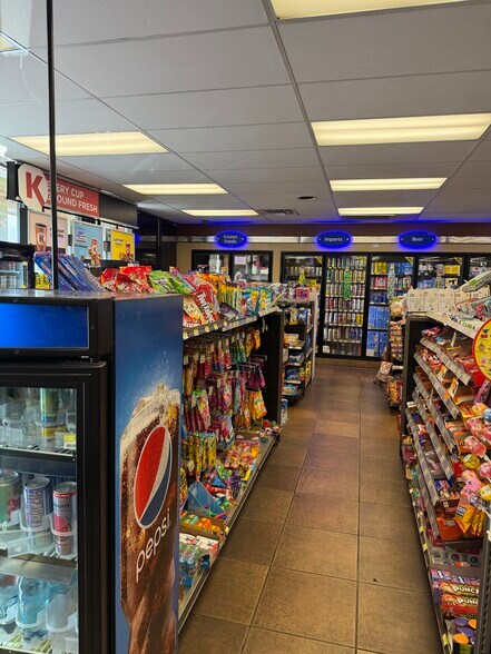 More Photos Of 6290 Mission Blvd, Jurupa Valley Convenience Store For Sale