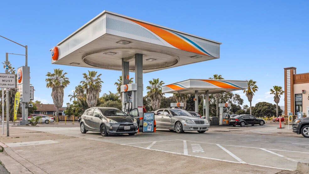 More Photos Of 2305 Sunset Cliffs Blvd, San Diego Freestanding For Sale