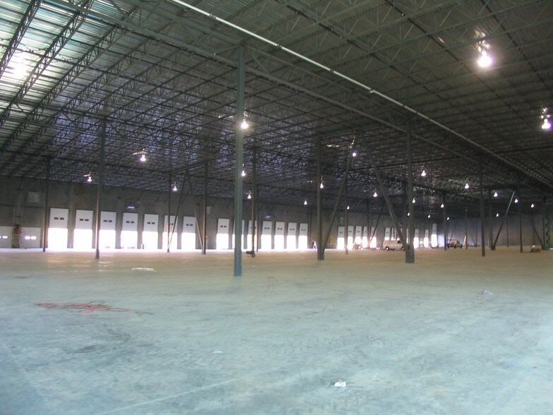 More Photos Of 2500 Distribution Dr, Richmond Distribution For Lease
