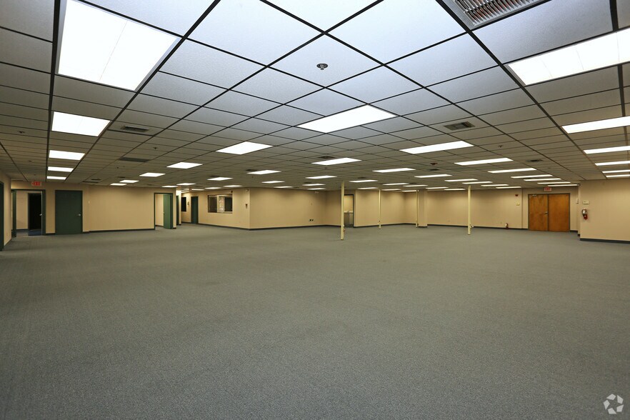 More Photos Of 1700 NW 66th Ave, Plantation Office For Lease