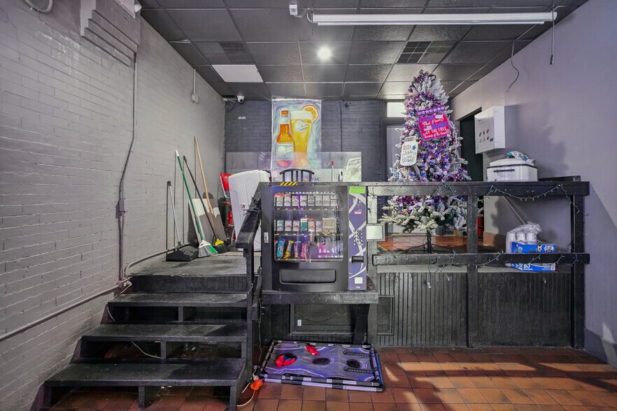 More Photos Of 314 State St, Alton Restaurant For Sale