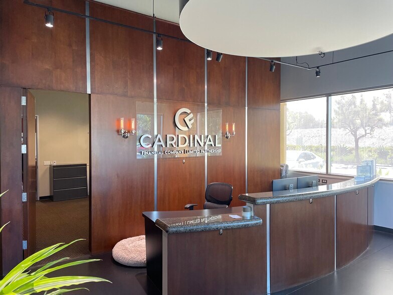 More Photos Of 84 Discovery, Irvine Office For Sale