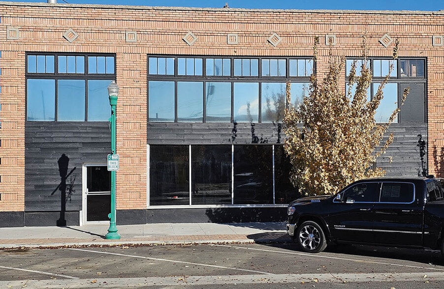 More Photos Of 250 Main Ave N, Twin Falls Coworking Space