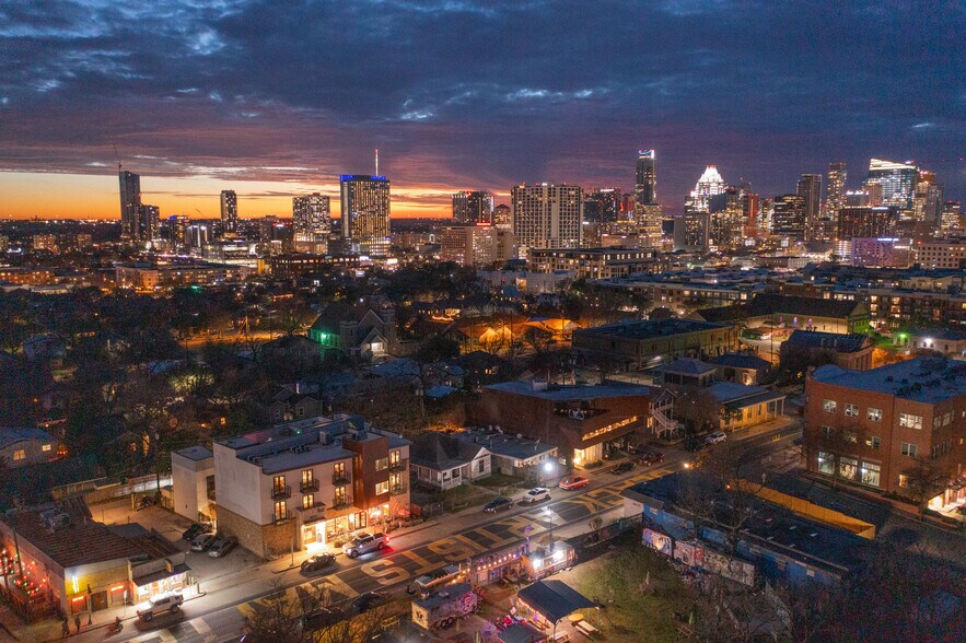 More Photos Of 1123 E 11th St, Austin Hotel For Sale