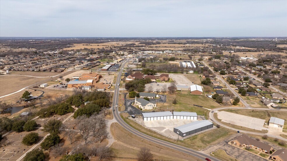 More Photos Of 3631 Fall Creek Hwy, Granbury Self Storage For Sale