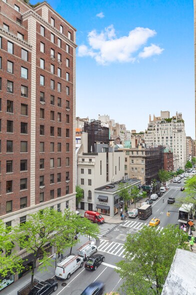 More Photos Of 833 Madison Ave, New York Storefront Retail Residential For Lease