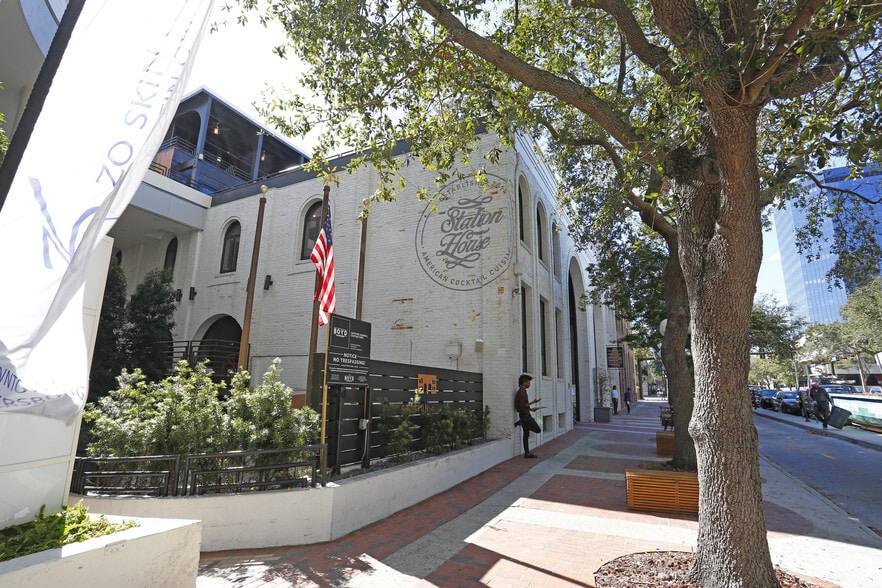 Primary Photo Of 260 1st Ave S, Saint Petersburg Coworking Space