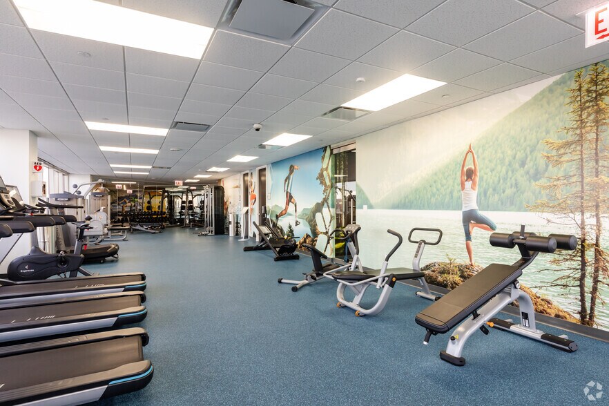 More Photos Of 1 Mid America Plz, Oakbrook Terrace Office For Lease