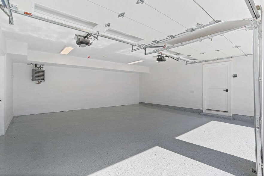 More Photos Of 25 Henry St, Greenwich Apartments For Sale