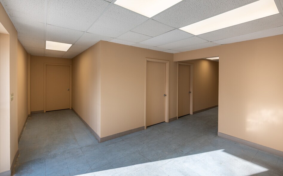 More Photos Of 5105 Philips Hwy, Jacksonville Unknown For Lease