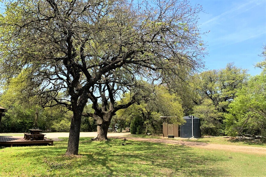 More Photos Of 4225 E Highway 290, Dripping Springs Office For Sale