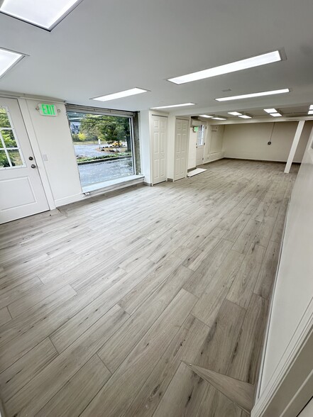 More Photos Of 45 Bible St, Cos Cob Storefront Retail Residential For Lease