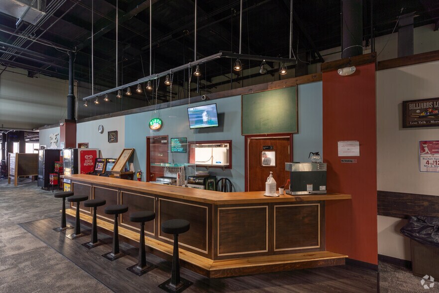 More Photos Of 2500 Grant Ave, Philadelphia Freestanding For Lease