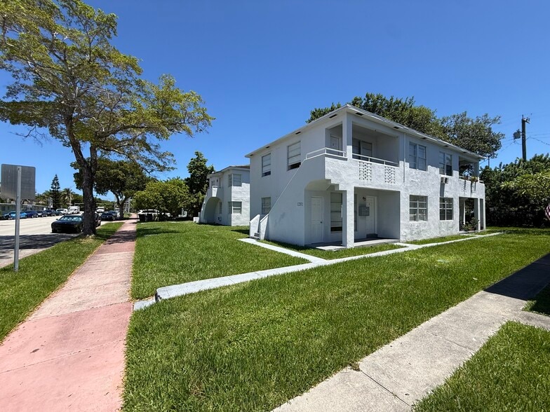 More Photos Of 1784 Normandy Dr, Miami Beach Apartments For Sale