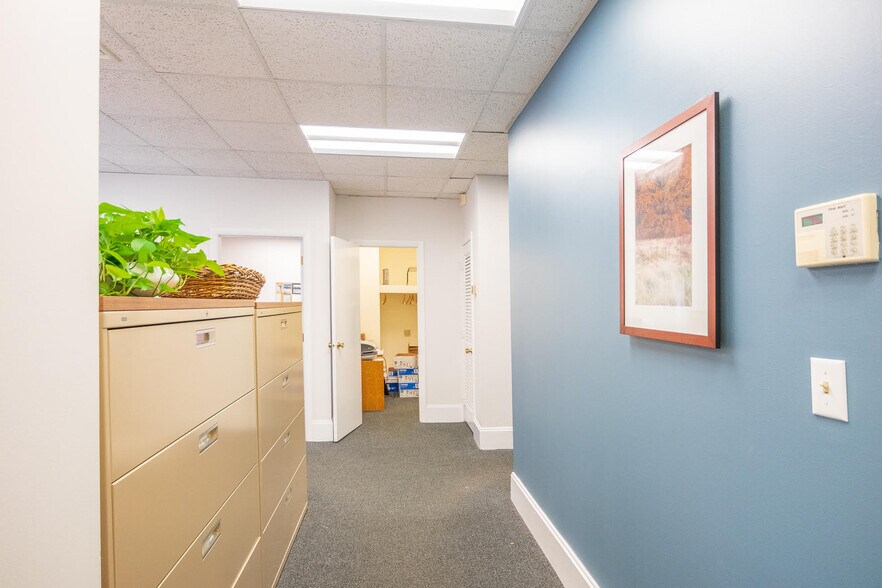 More Photos Of 229-235 Harvard St, Brookline Loft Creative Space For Lease