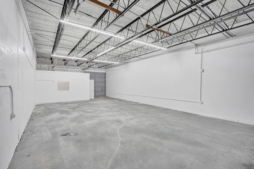 More Photos Of 1920-1934 Stirling Rd, Dania Beach Freestanding For Sale