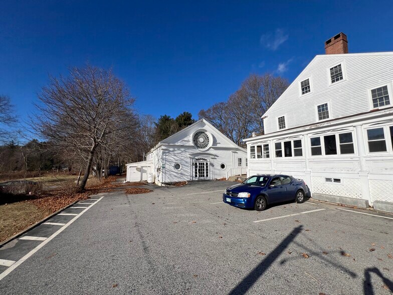 More Photos Of 80 Lafayette Rd, Hampton Falls Freestanding For Lease