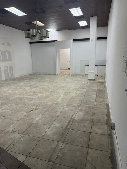 More Photos Of 3801-3817 Pacific Coast Hwy, Torrance Storefront For Lease