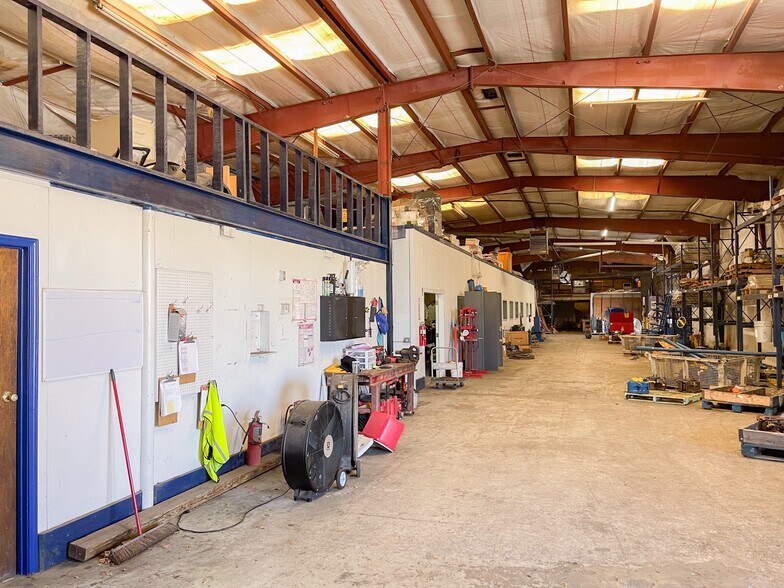 More Photos Of 204-206 Easy St, Lafayette Refrigeration Cold Storage For Sale