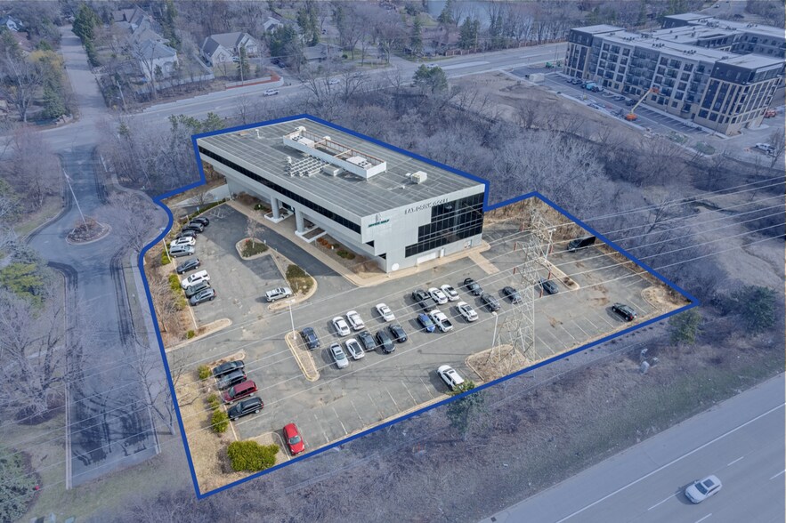 More Photos Of 7807 Creekridge Cir, Bloomington Office For Sale