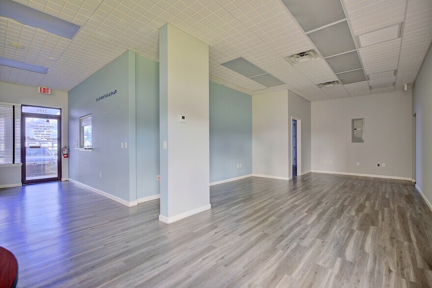 More Photos Of 2153 US Highway 27 S, Sebring Office For Sale