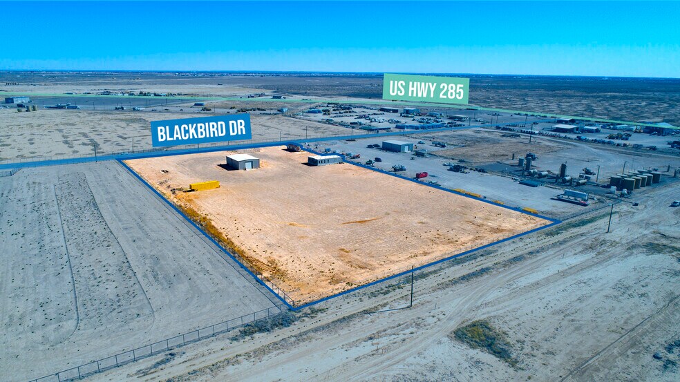 More Photos Of 463 Blackbird Dr, Pecos Industrial For Lease