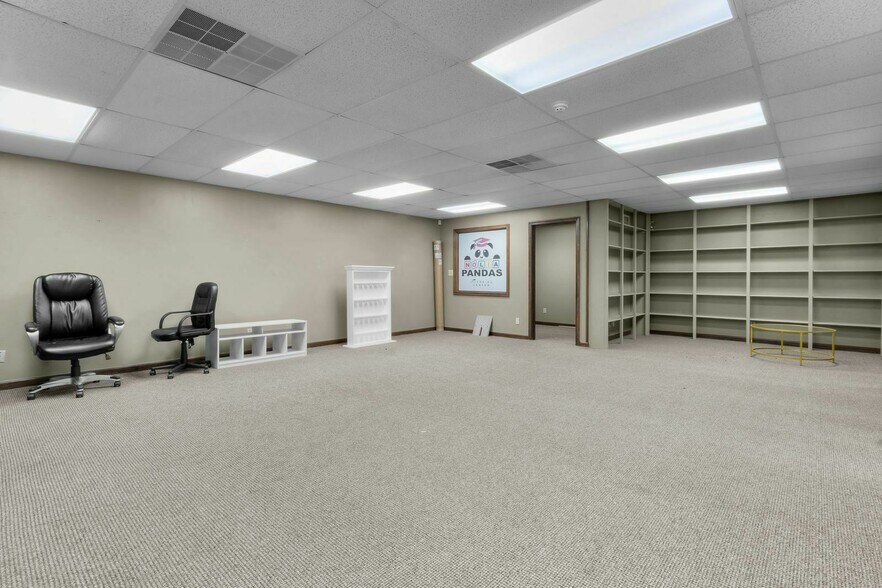 More Photos Of 3334 Founders Rd, Indianapolis Office For Sale