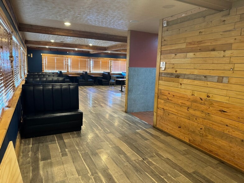 More Photos Of 8922 AL Highway 9, Anniston Restaurant For Lease