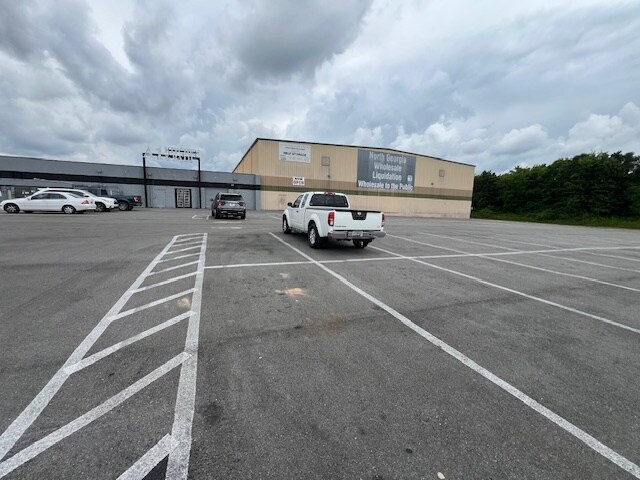 Primary Photo Of 400 Direct Connection Dr, Rossville Freestanding For Lease