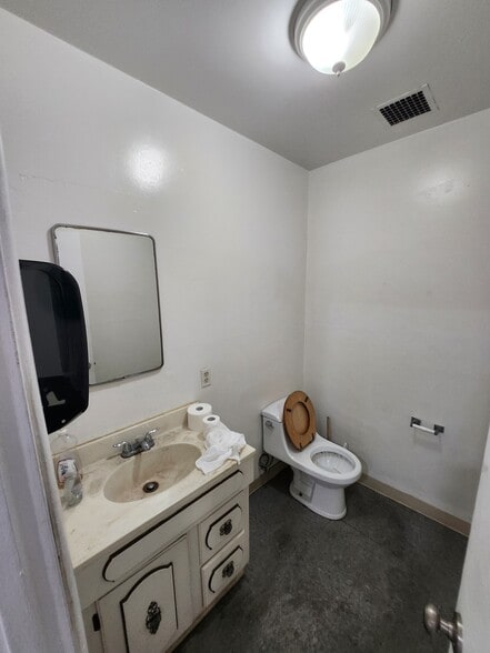 More Photos Of 14404 Gramercy Pl, Gardena Warehouse For Lease