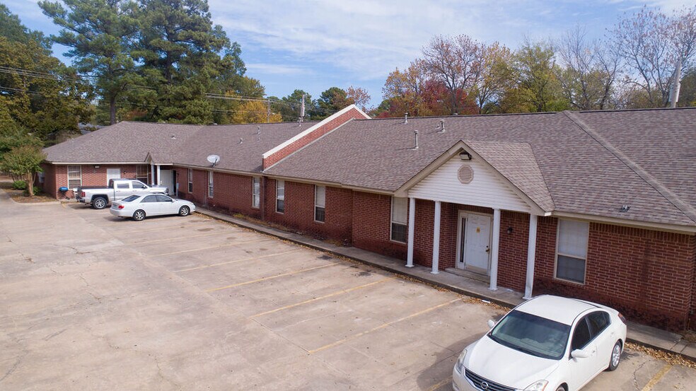 More Photos Of 1839 Tyler St, Conway Apartments For Sale
