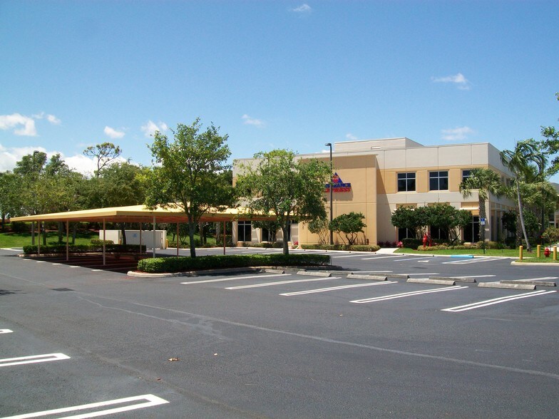 More Photos Of 2005 Vista Pky, West Palm Beach Unknown For Lease