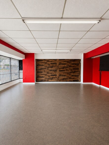 More Photos Of 111-121 N Long Beach Blvd, Compton Storefront For Lease