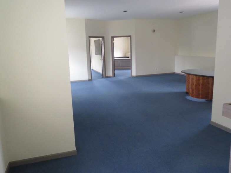 More Photos Of 456 Apple St, Pottstown Warehouse For Lease