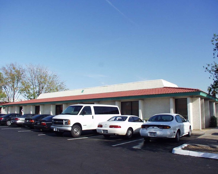 More Photos Of 8607 N 59th Ave, Glendale Office For Lease