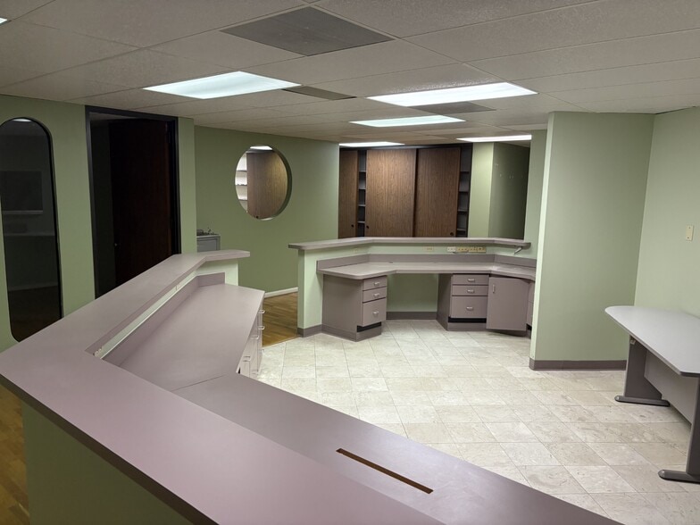 More Photos Of 17030 Nanes Dr, Houston Medical For Sale