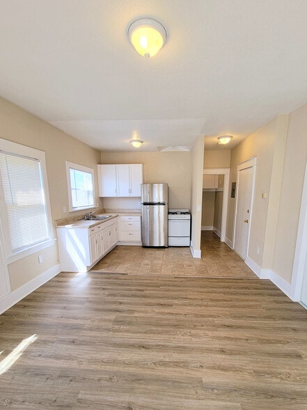 More Photos Of 626 W 7th St, San Pedro Apartments For Sale