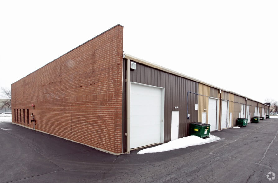 More Photos Of 1413 Sherman Rd, Romeoville Warehouse For Lease