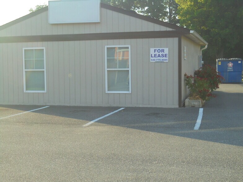 More Photos Of 25656 A A P Hill Blvd, Port Royal Storefront For Lease