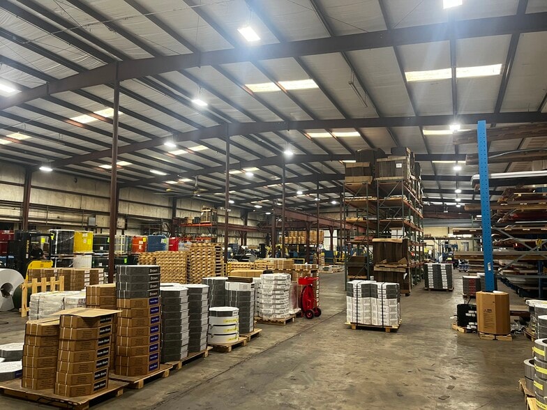 More Photos Of 13 McBride St, Newnan General Retail For Sale