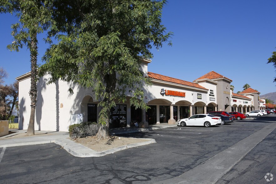 More Photos Of 480 N State St, San Jacinto Freestanding For Lease