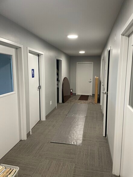More Photos Of 600 West Street NE, Cedar Springs Office For Lease
