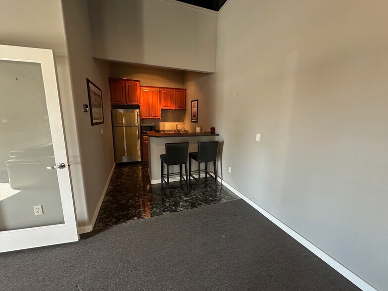 More Photos Of 2500-2512 Aileron Rd, Richland Warehouse For Lease