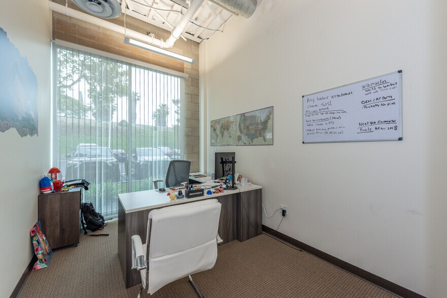 More Photos Of 8925 Research Dr, Irvine Office For Lease