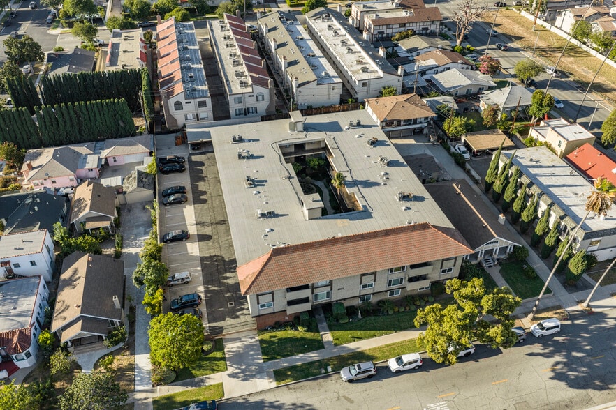 More Photos Of 2101 Vine St, Alhambra Apartments For Sale